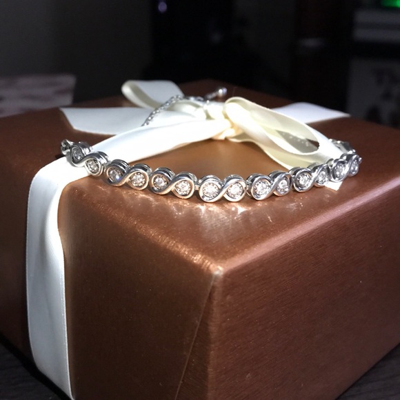 Diamond Bolo Infinity Bracelet Sterling Silver - Picture 5 of 7